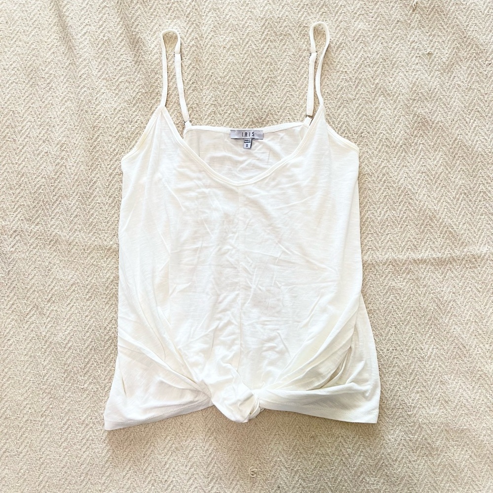 Camisoles bundle - Picture 6 of 9
